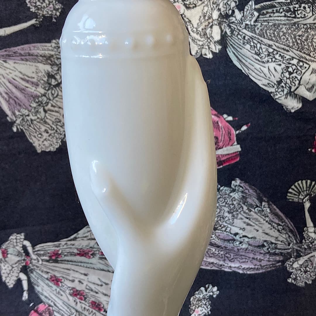 Avon ミルクガラス　ハンドトレイ