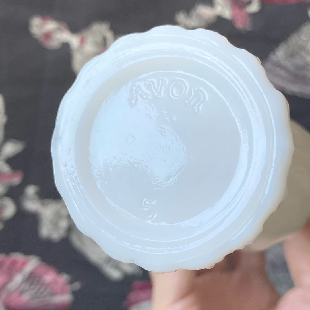 Avon ミルクガラス　ハンドトレイ