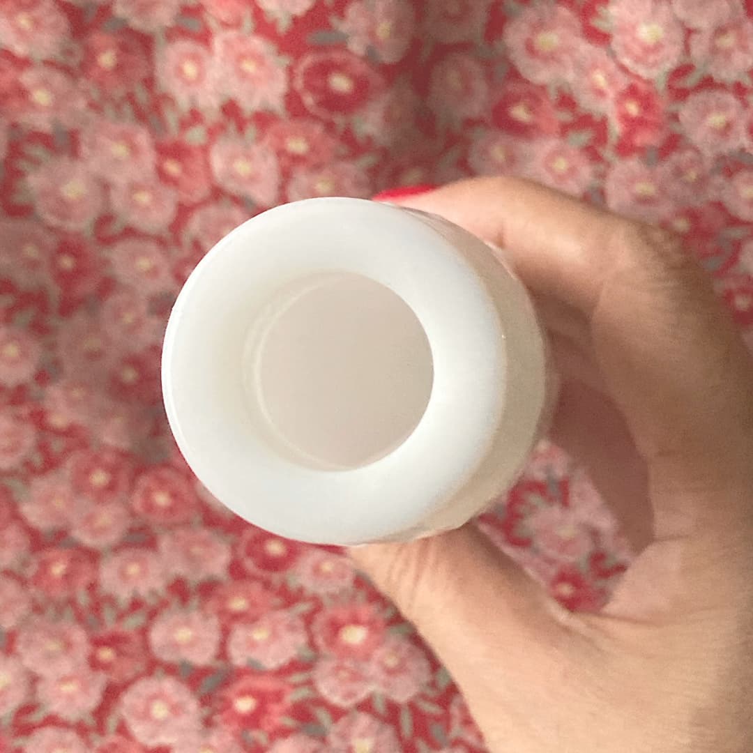 Avon ミルクガラス　ハンドトレイ