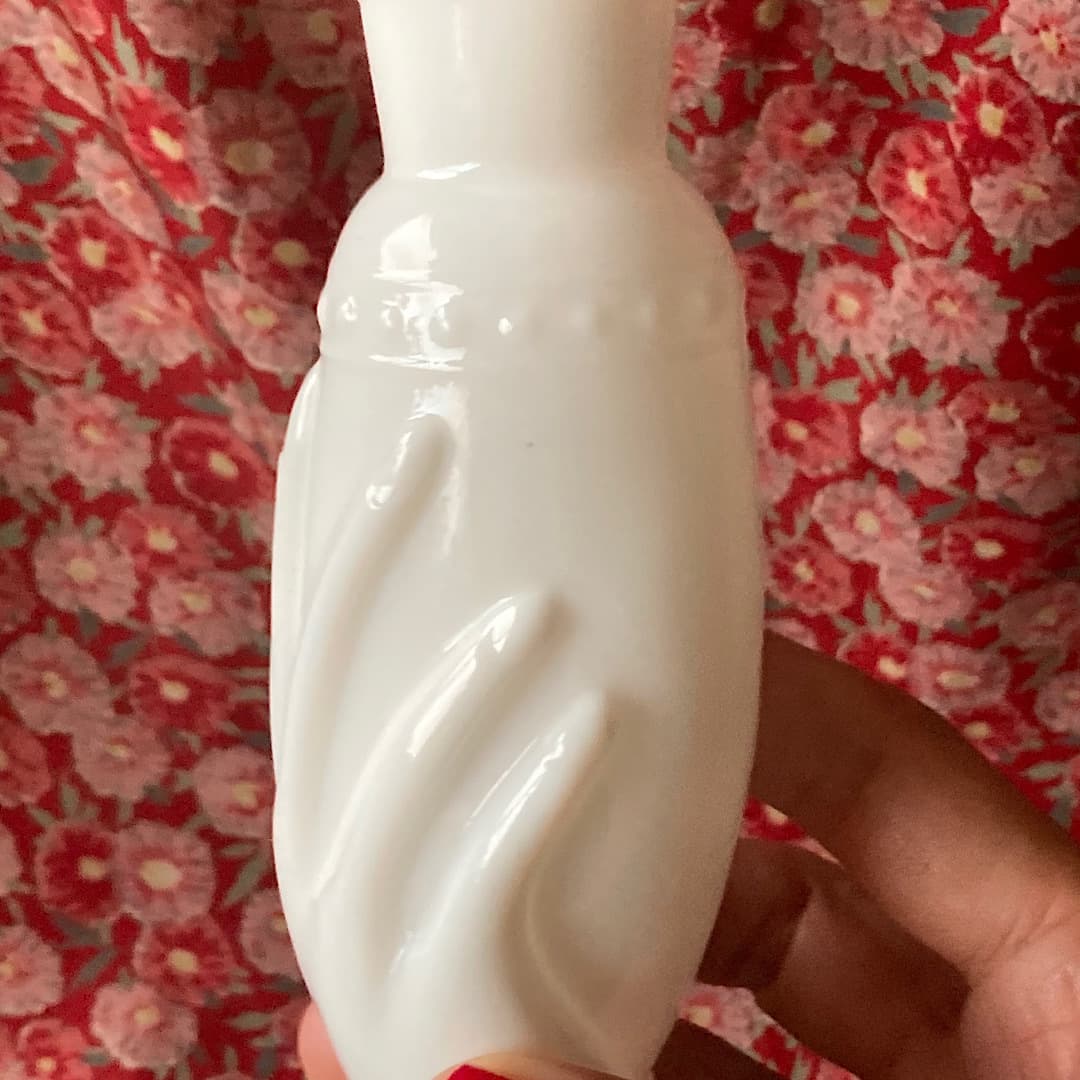 Avon ミルクガラス　ハンドトレイ