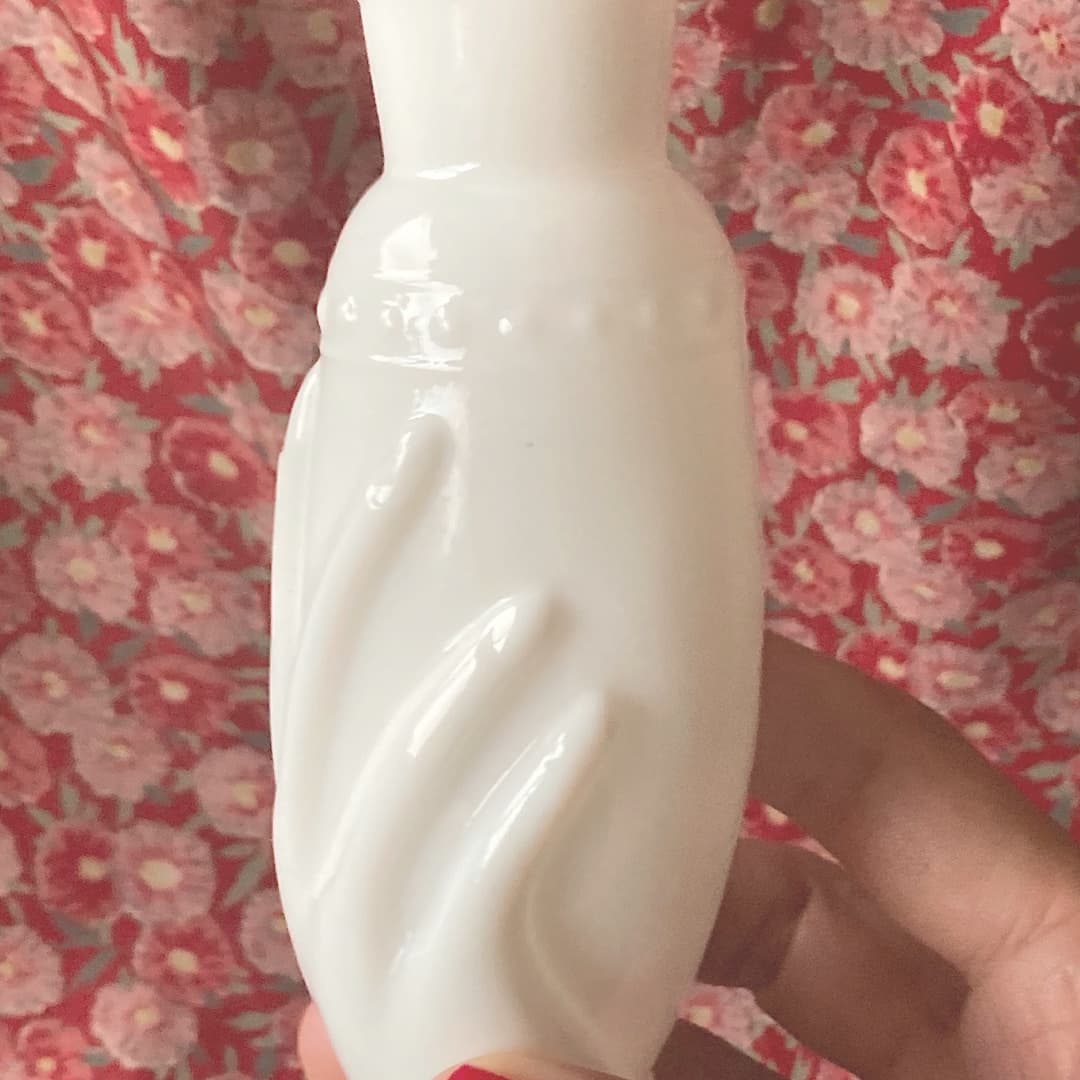Avon ミルクガラス　ハンドトレイ