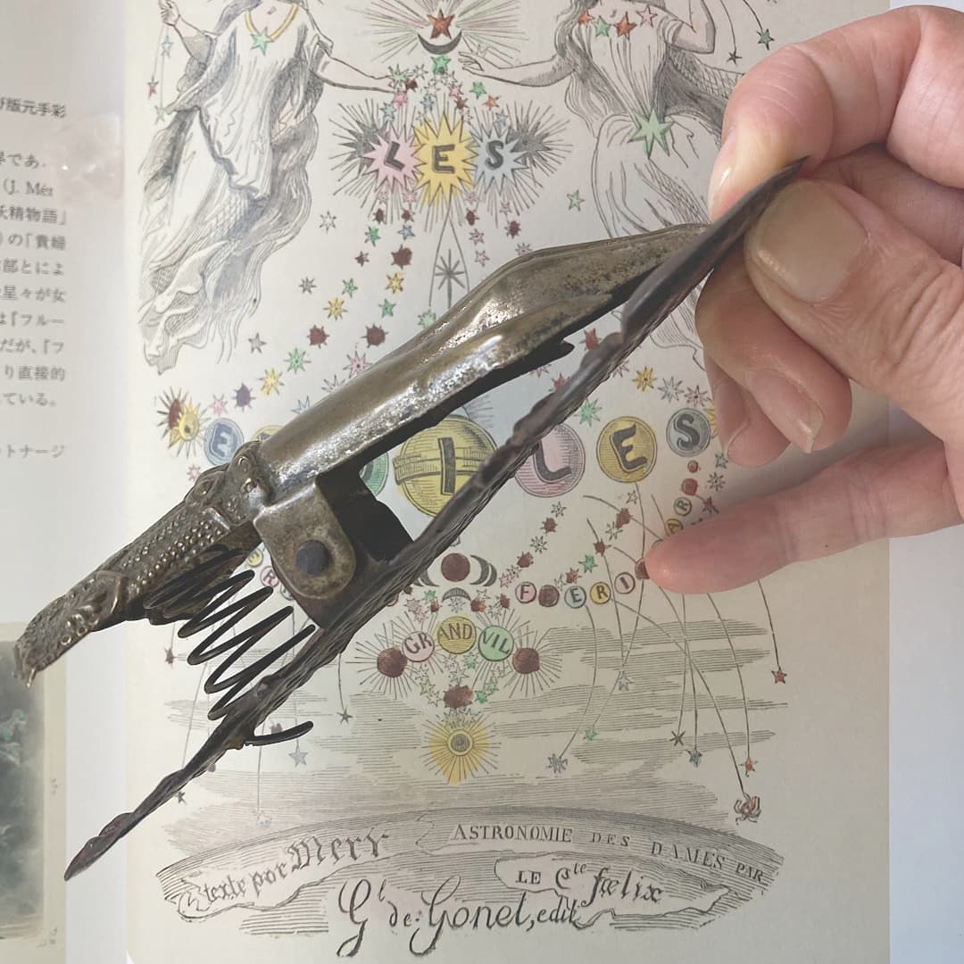 ヴィクトリアン　ハンドクリップ