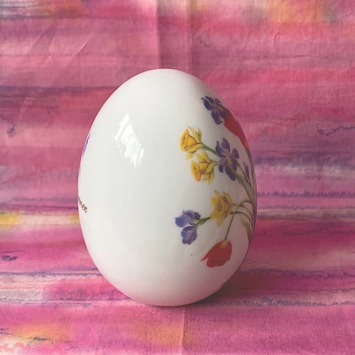 Avon ミルクガラス　ハンドトレイ