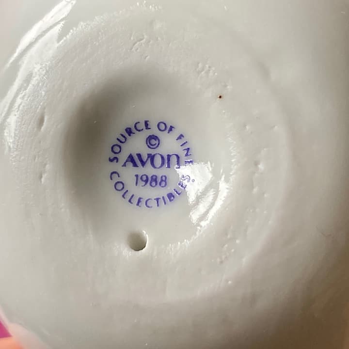 Avon ミルクガラス　ハンドトレイ