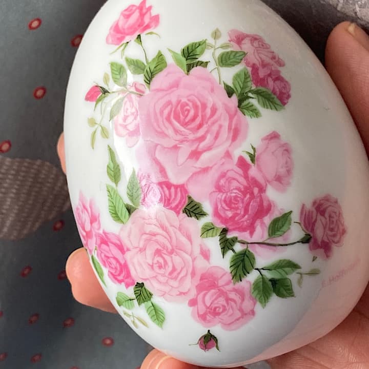 Avon ミルクガラス　ハンドトレイ