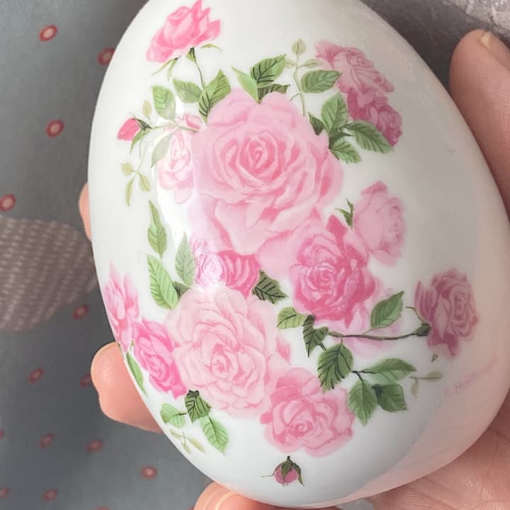 Avon ミルクガラス　ハンドトレイ