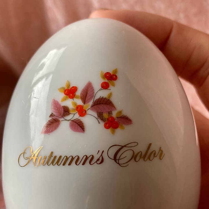 Avon ミルクガラス　ハンドトレイ