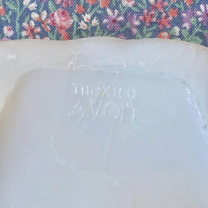 Avon ミルクガラス　ハンドトレイ
