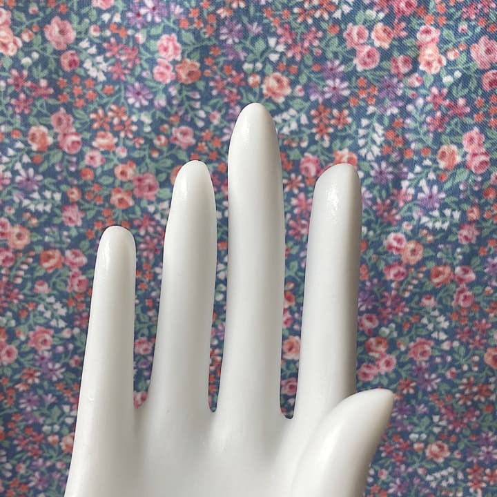ポーセリン　ハンドトレイ