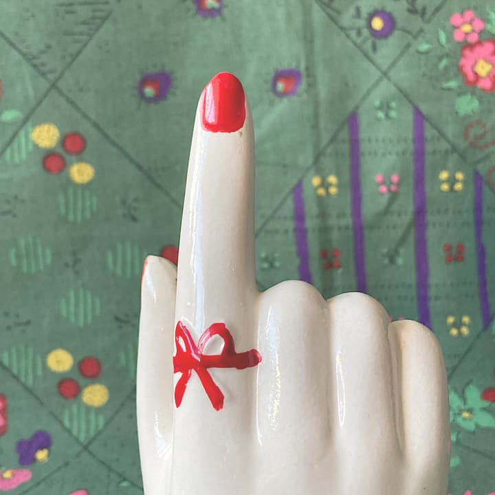 ポーセリン　ハンドトレイ