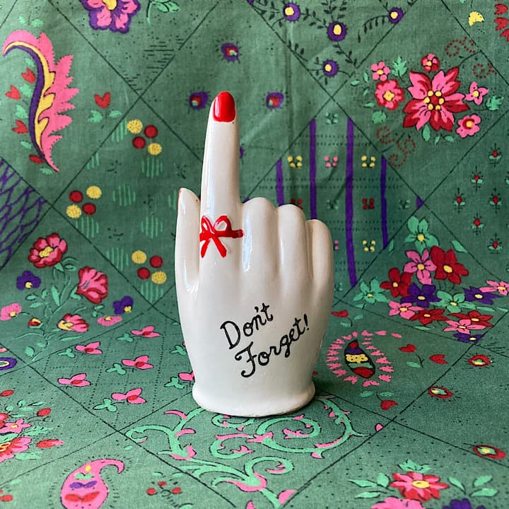 ポーセリン　ハンドトレイ