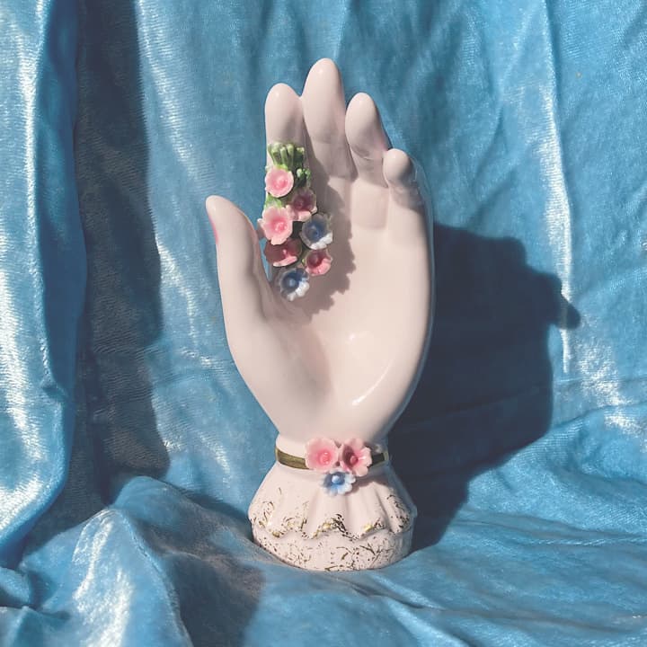 ポーセリン　ハンドトレイ