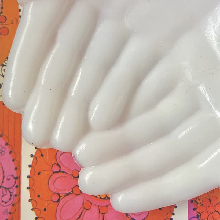 Avon ミルクガラス　ハンドトレイ