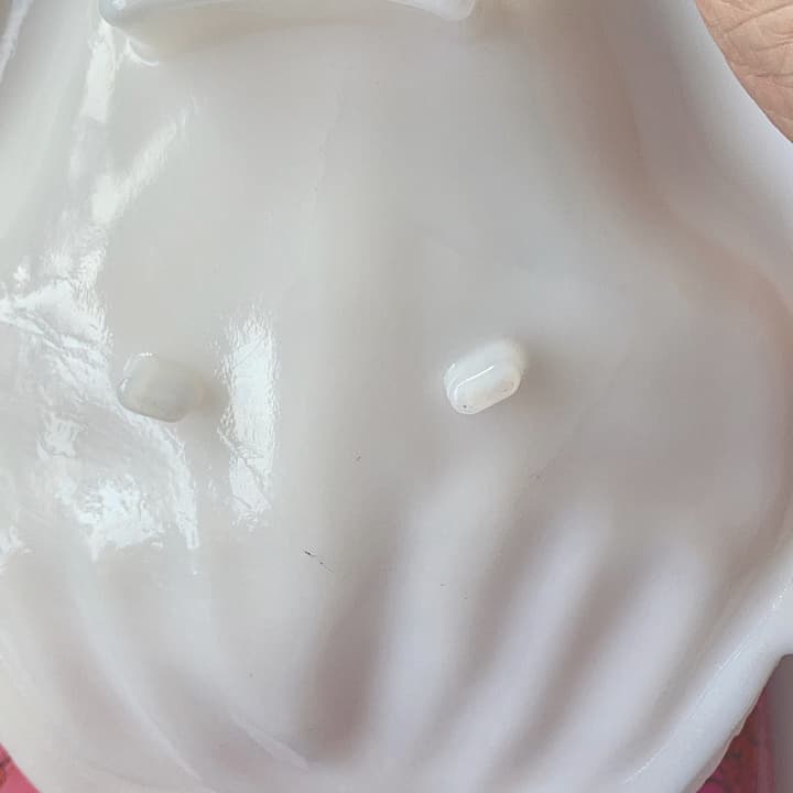 Avon ミルクガラス　ハンドトレイ